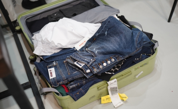 Выбросить нельзя оставить: старые джинсы — удивительные варианты использования в быту